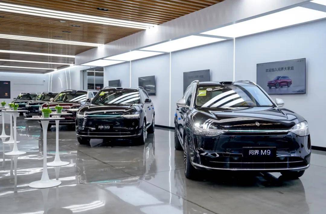 問界M9市場現(xiàn)象解析:國產(chǎn)高端車型如何實現(xiàn)價值突破?