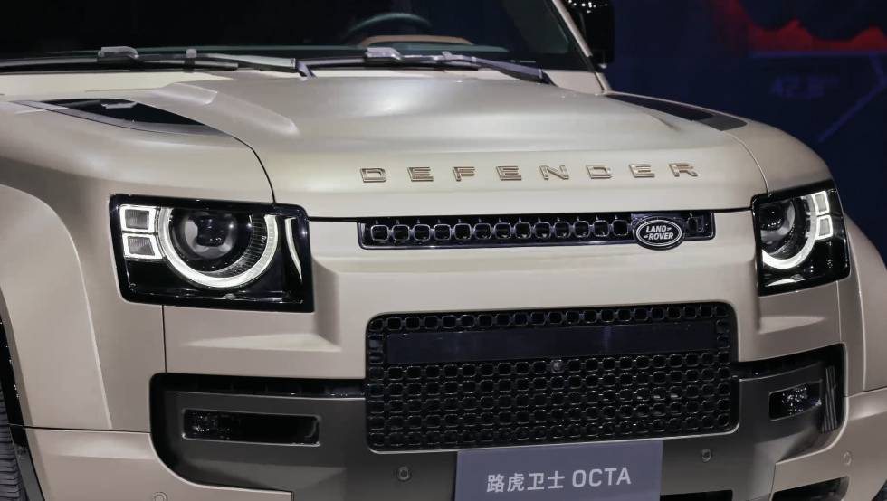 有史以來最強大/六邊形越野戰(zhàn)士 全新路虎衛(wèi)士OCTA中國首秀