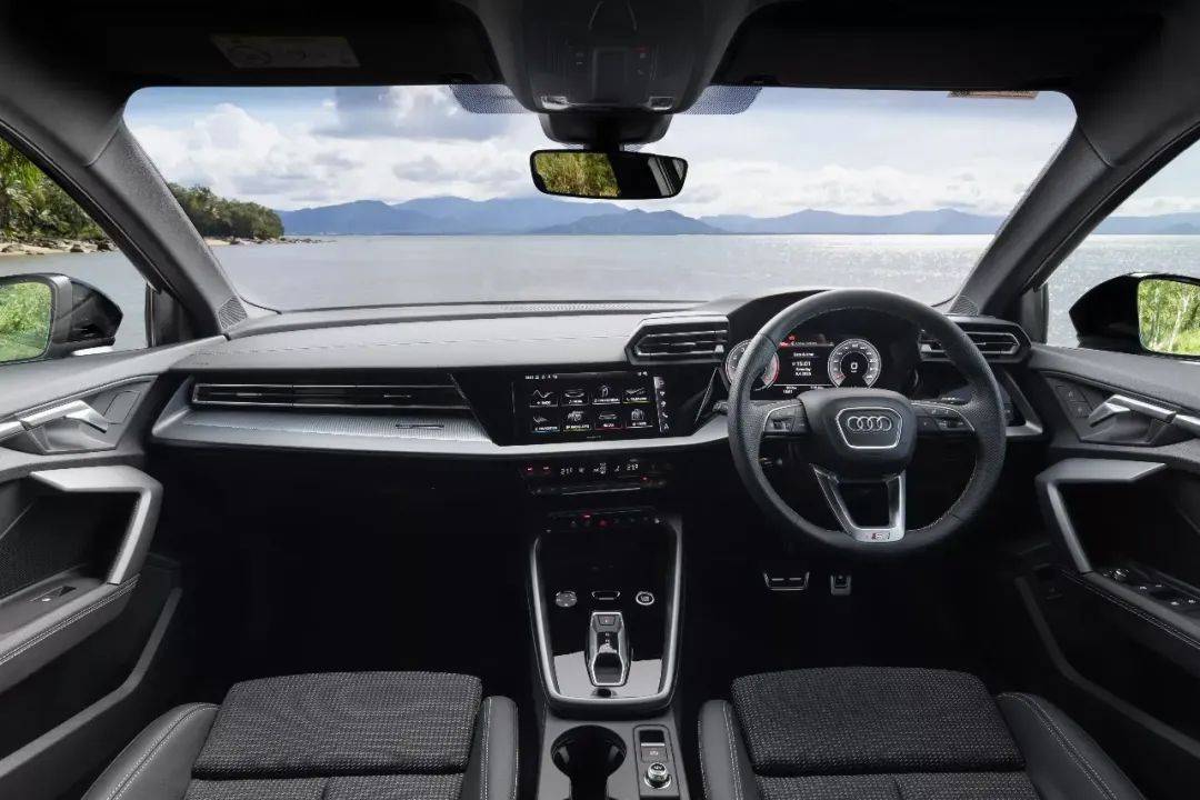 十幾萬一臺的奧迪A3,似乎可以入手了?