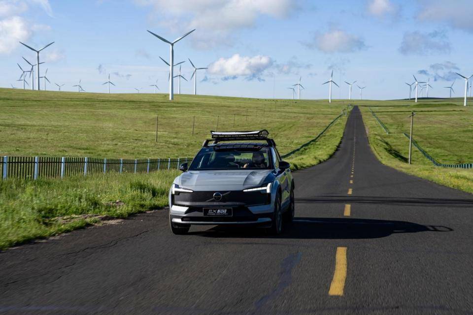 23.38 萬元起!沃爾沃 EX30 Cross Country 上市,以高智感定義純電跨界新范式