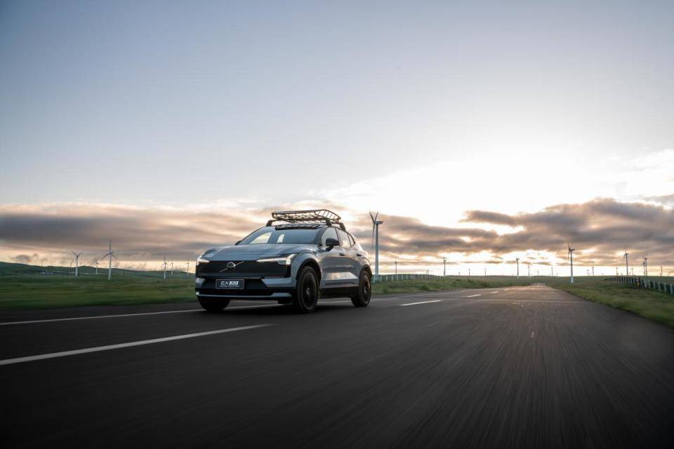 23.38 萬元起!沃爾沃 EX30 Cross Country 上市,以高智感定義純電跨界新范式