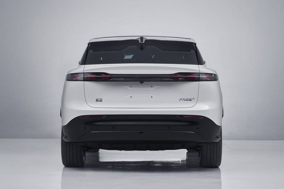 內飾全面煥新/搭載鴻蒙座艙5 新款嵐圖知音內飾曝光