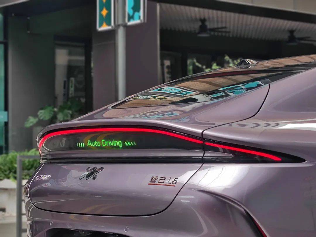 科技載體再升華-試駕智己L6