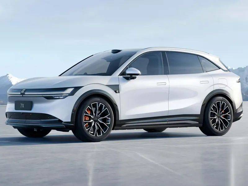 半年銷量不足十萬輛,極氪僅完成銷量目標的28.36%!