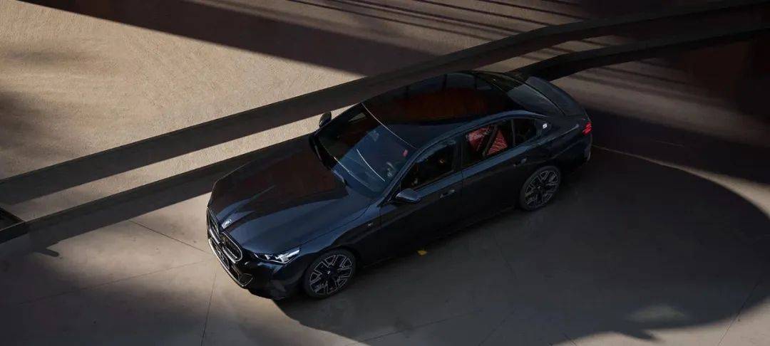 即日起至8月31日,購買寶馬,官方即贈送3-5次保養!