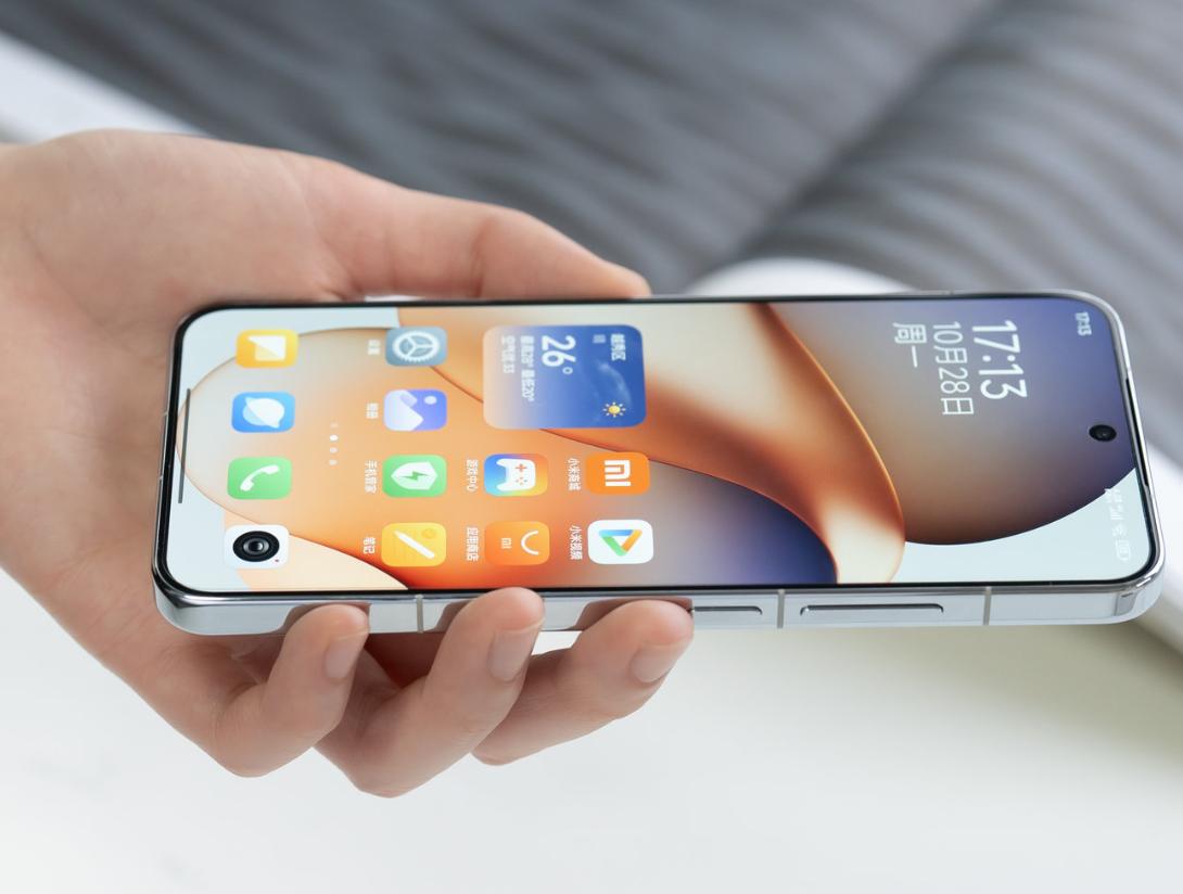 新機盤點:7800mAh中端新機;長焦攝像頭中端手機