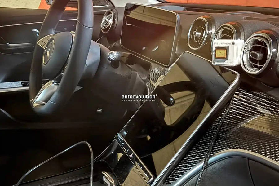 造型調整/或年內發布 新款奔馳C級旅行版諜照曝光