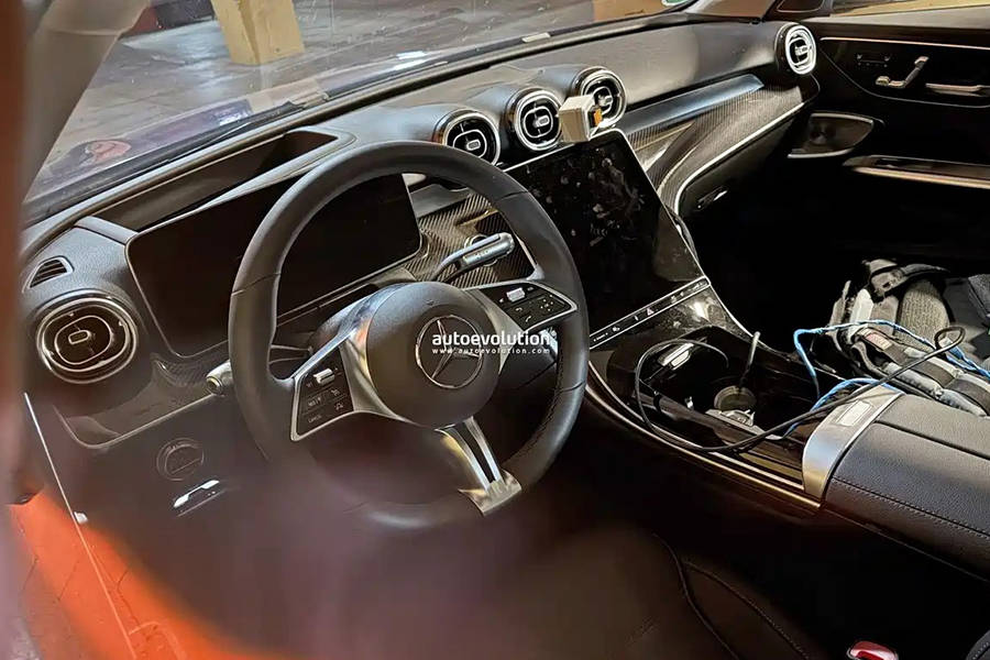 造型調整/或年內發布 新款奔馳C級旅行版諜照曝光