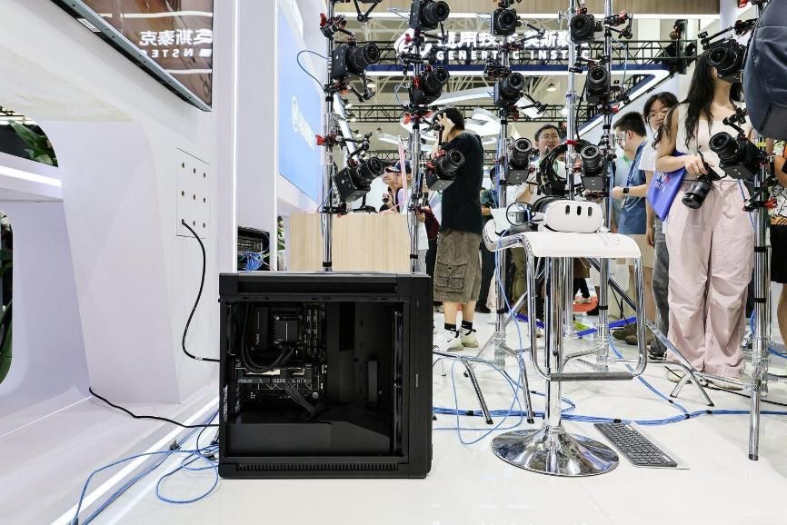 華碩TRX50主板首秀 多款ProArt、WS主板賦能BIRTV2025