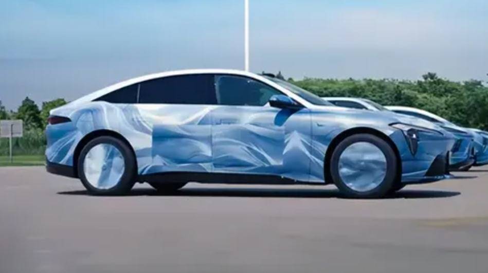 別克至境L7,首搭高通8775芯片,純電續航302公里的增程轎車