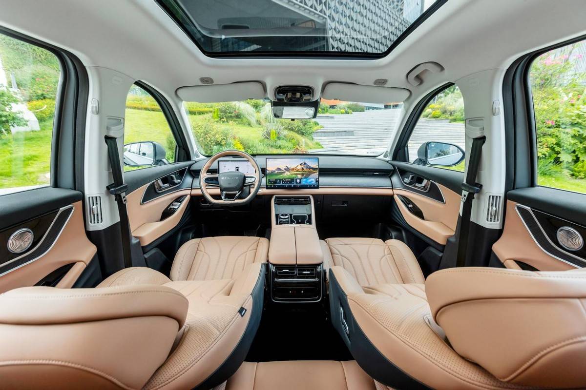 12.77萬開走環塔冠軍同款!瑞虎8L長虹版限時狂省2萬+8萬0息,錯過再無!