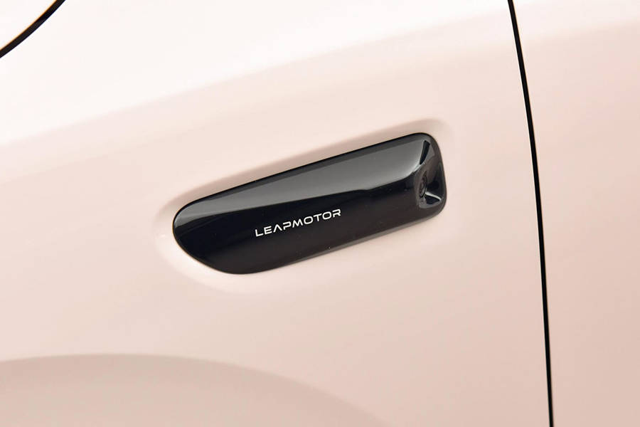 零跑B01正式上市 官方指導價8.98-11.98萬元