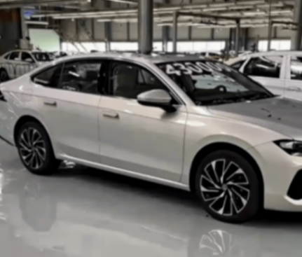 全新速騰L實車曝光!細節優化,配備隱藏門把手