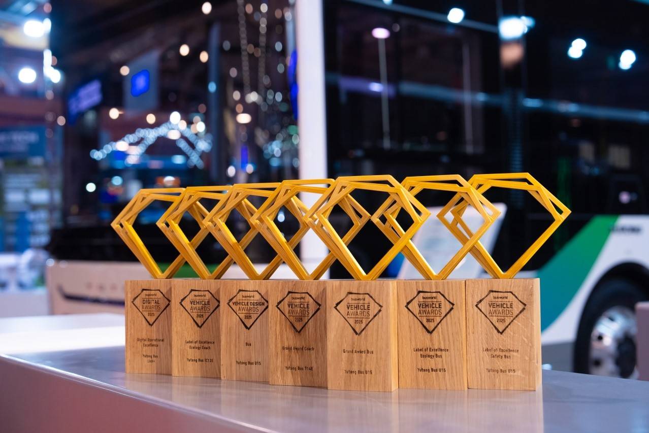 2025比利時客車展 | 宇通攜高端純電動車型亮相 斬獲七項大獎