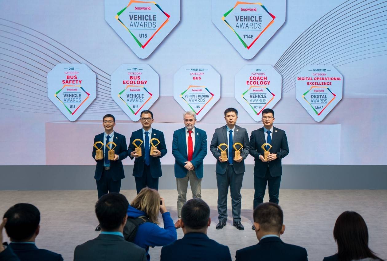 2025比利時客車展 | 宇通攜高端純電動車型亮相 斬獲七項大獎