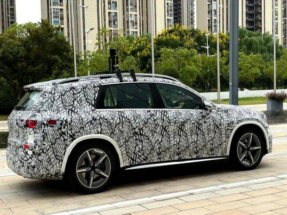 國產(chǎn)全新奔馳GLC EV諜照曝光 軸距或再加長