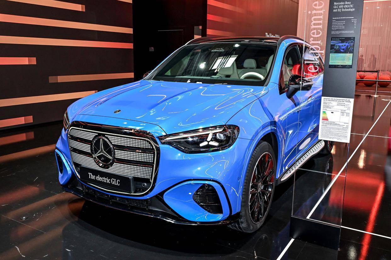 國產(chǎn)全新奔馳GLC EV諜照曝光 軸距或再加長