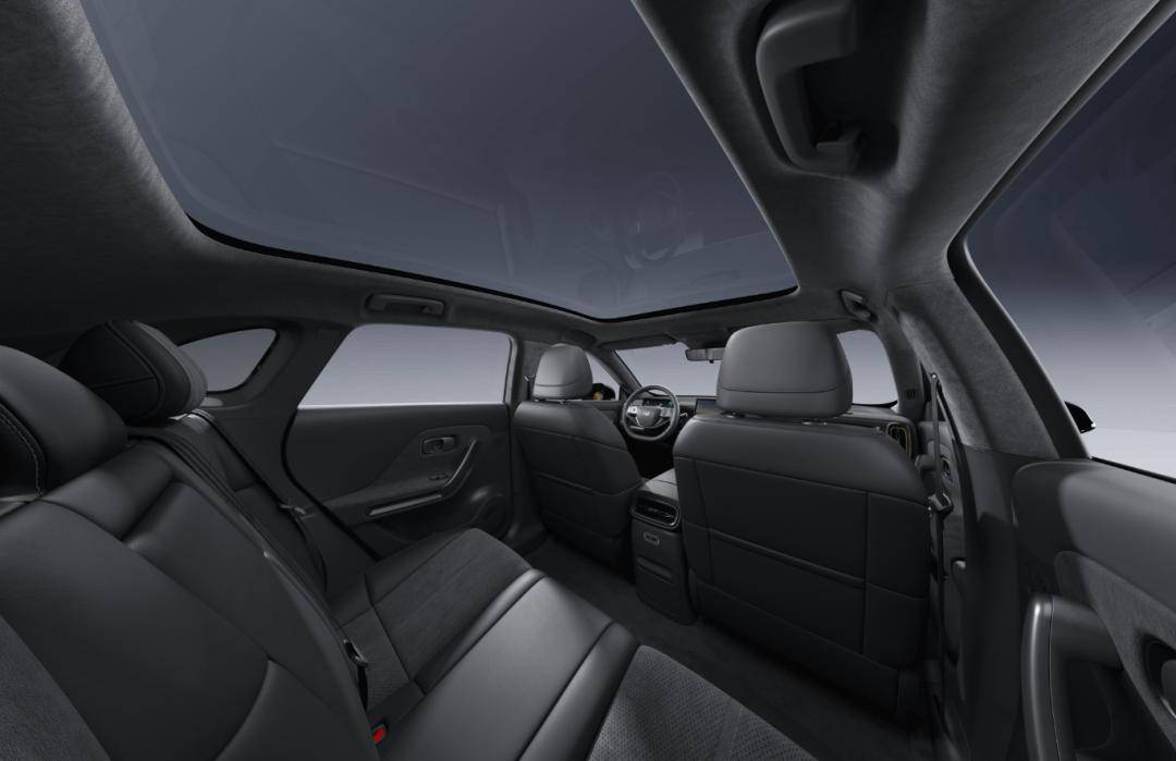 零跑Lafa5新車基于LEAP 3.5架構打造,定位純電緊湊型車,外觀延用零跑汽車家族化設計語言