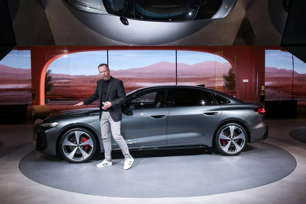 跨越半世紀(jì)的德系美學(xué)回響:一汽奧迪A5L的傳承與創(chuàng)新之道