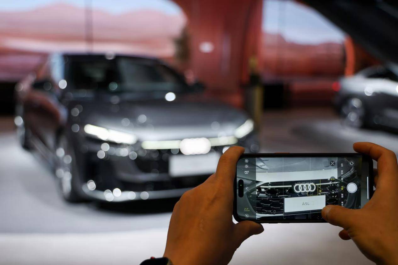 跨越半世紀(jì)的德系美學(xué)回響:一汽奧迪A5L的傳承與創(chuàng)新之道