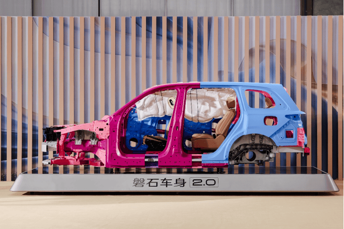 19.99萬元起,風(fēng)云T11入局高端SUV市場:入門即豪華