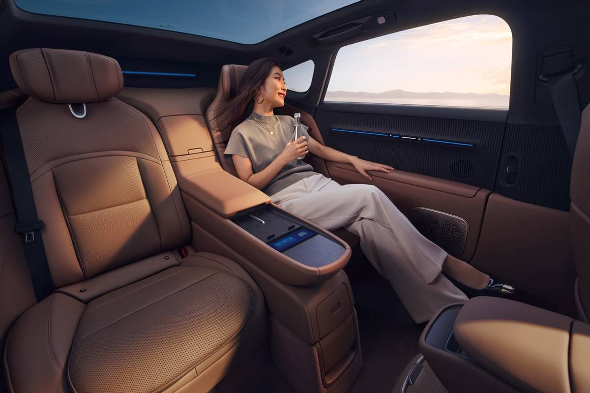 標配華為四激光雷達與ADS 4 阿維塔12四激光版開啟預售