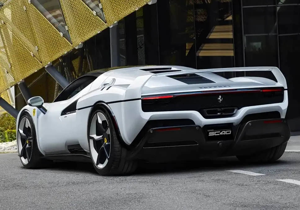 致敬F40經典/搭2.9T插混動力 法拉利SC40官圖發布