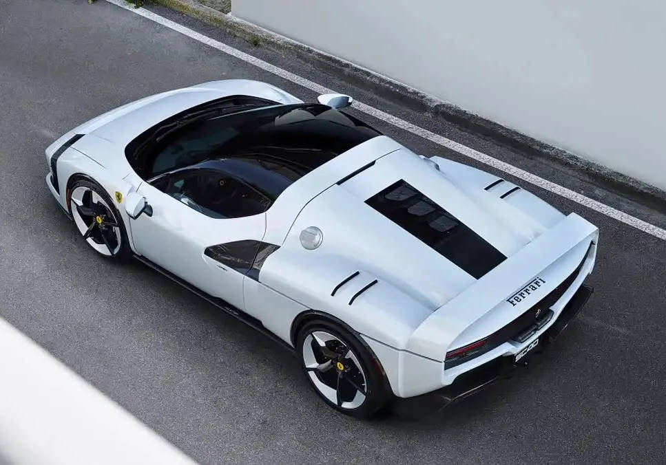 致敬F40經典/搭2.9T插混動力 法拉利SC40官圖發布