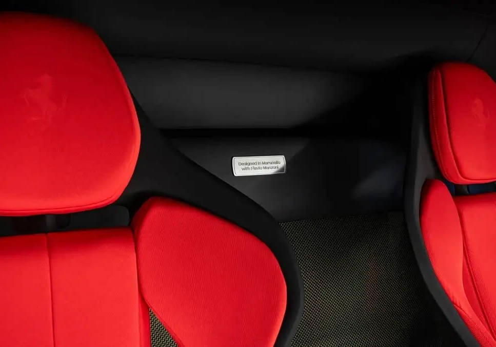 致敬F40經典/搭2.9T插混動力 法拉利SC40官圖發布