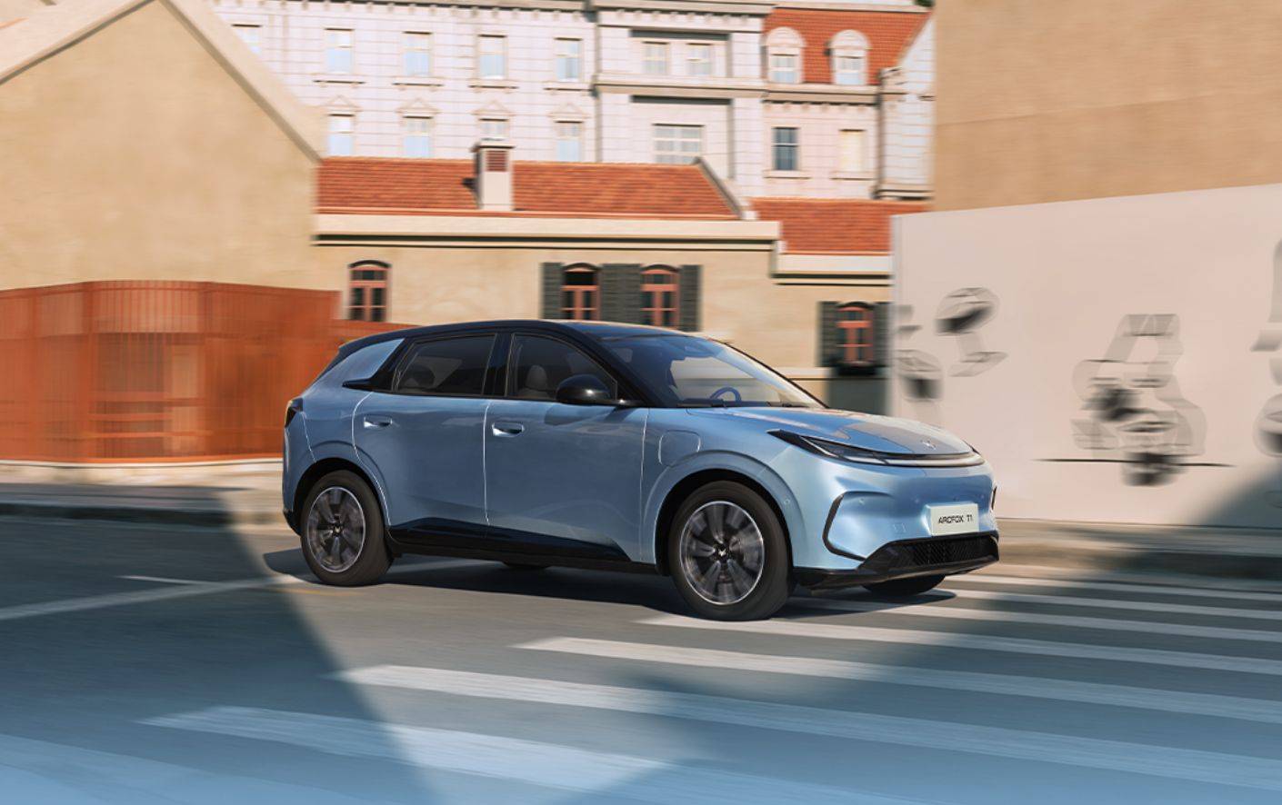 極狐T1與吉利星愿重慶際華園試駕對比體驗