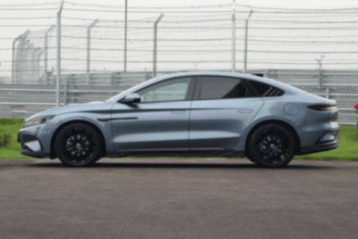 比亞迪漢長續(xù)航版,置換價售16.98萬起,有插混和純電