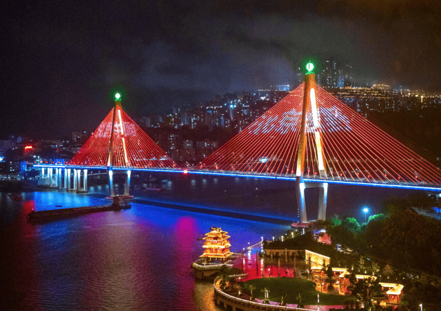 詩和遠方觸手可及!BJ30旅行家:不充電的電四驅,油耗才5.85L