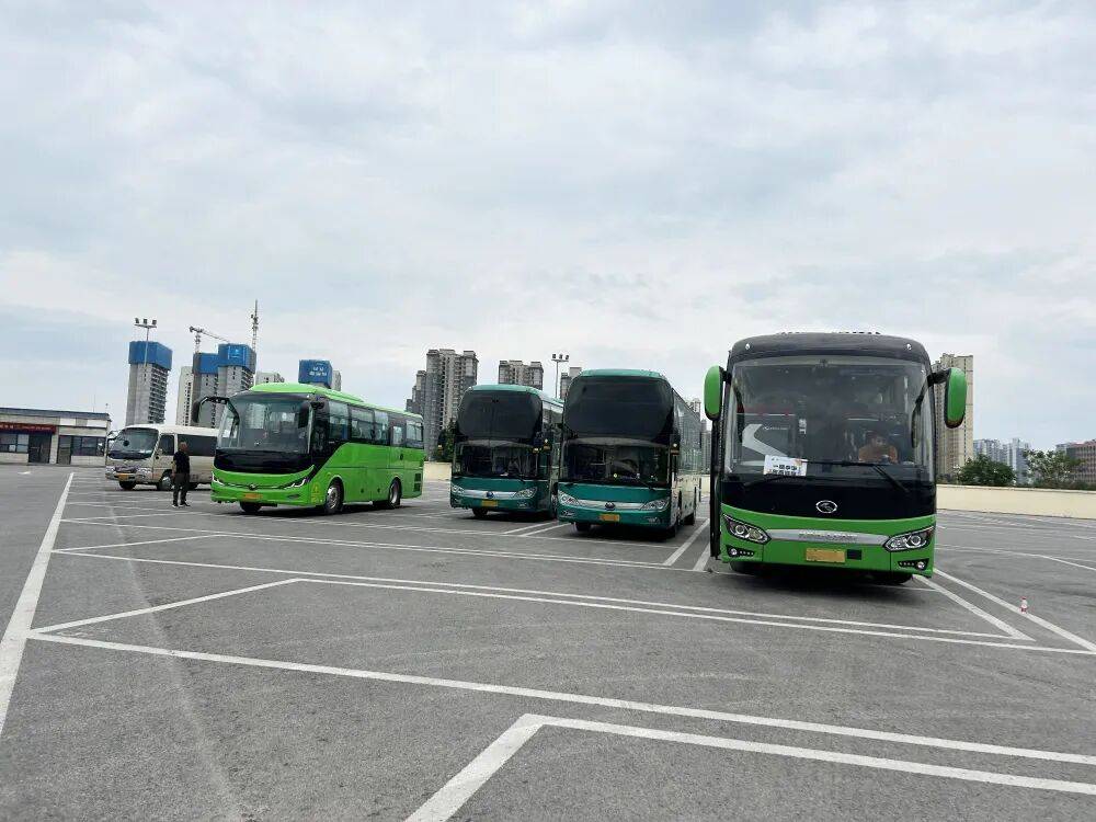 9月客車熱銷1.3萬輛:宇通破4000輛!遠程/安凱領(lǐng)漲,7家企業(yè)“雙增”