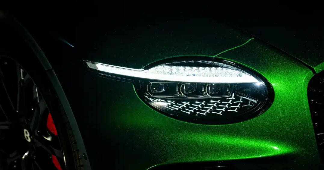 賓利添越S、歐陸GT Speed/GTC Speed特別版官圖發(fā)布