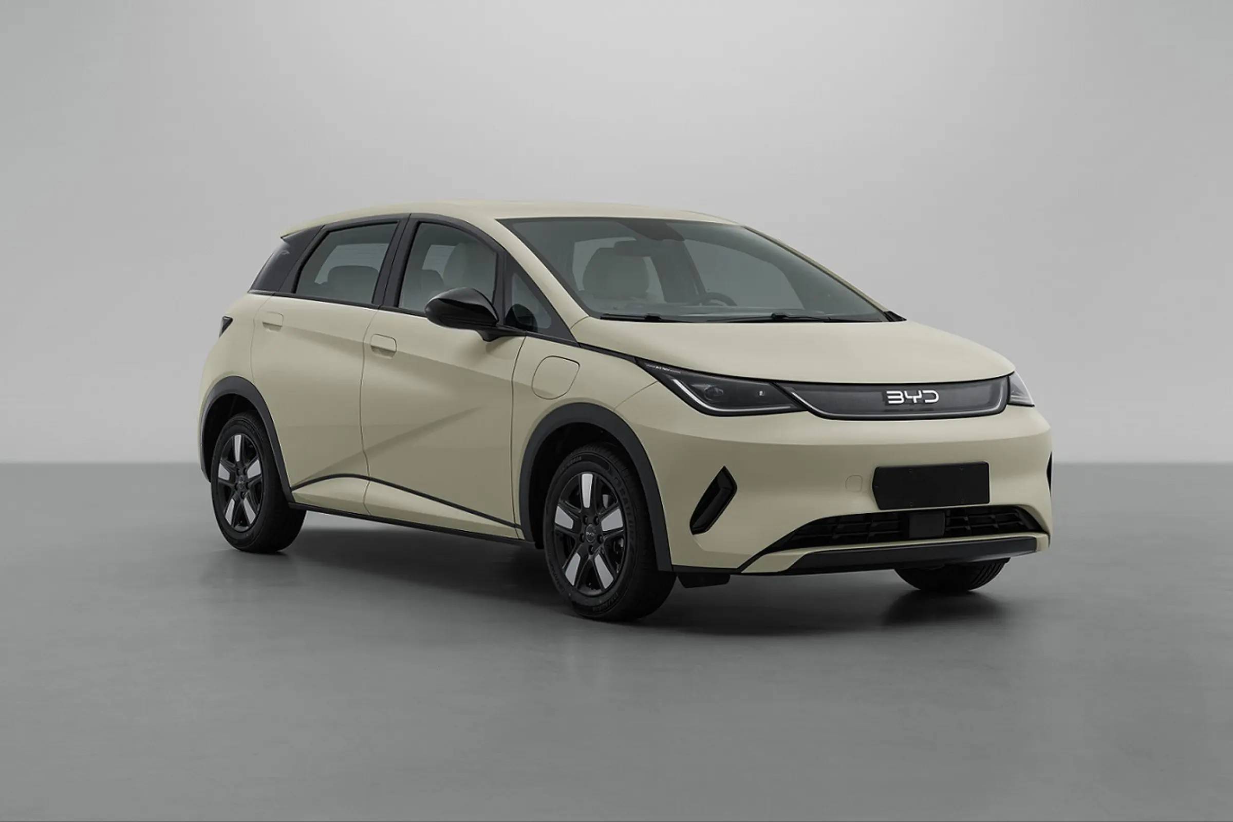 比亞迪終于聽勸了 海豚要放大招! A0級市場要變天?