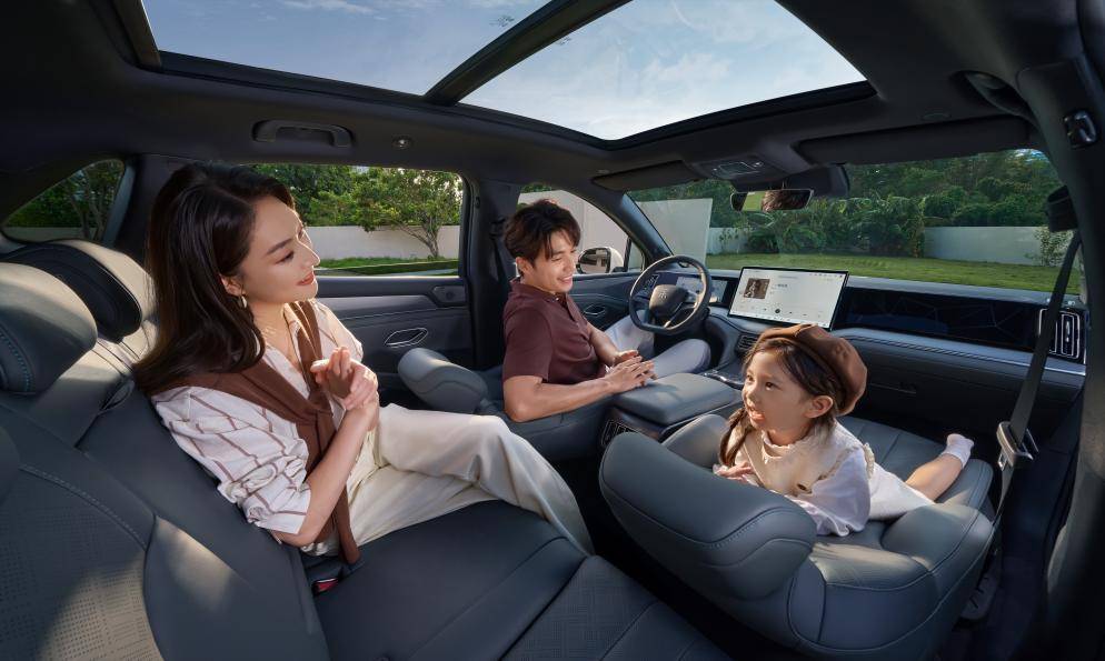 混動(dòng)SUV內(nèi)卷新高度:解密比亞迪宋系列的高價(jià)值密碼