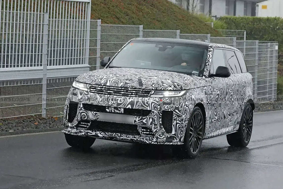 新款路虎攬勝運動SV諜照曝光 最快2026年年末發布