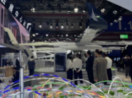 海陸空全都要!進(jìn)博會(huì)上,車企開始秀無(wú)人車、飛機(jī)和火箭了