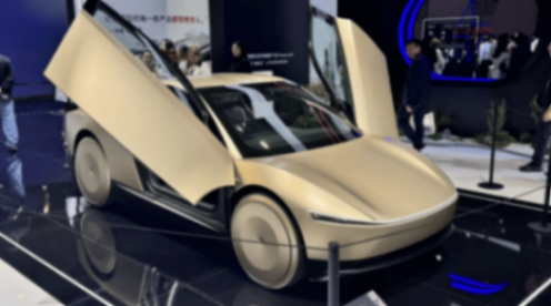 海陸空全都要!進(jìn)博會(huì)上,車企開始秀無(wú)人車、飛機(jī)和火箭了