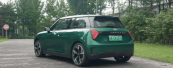 為數不多的靠譜備選 試駕體驗電動MINI COOPER