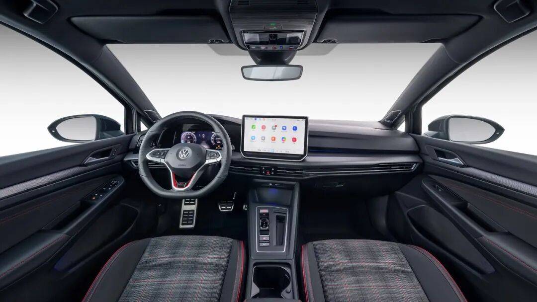 20萬買經典性能2026款高爾夫GTI,燃油車的樂趣依然有