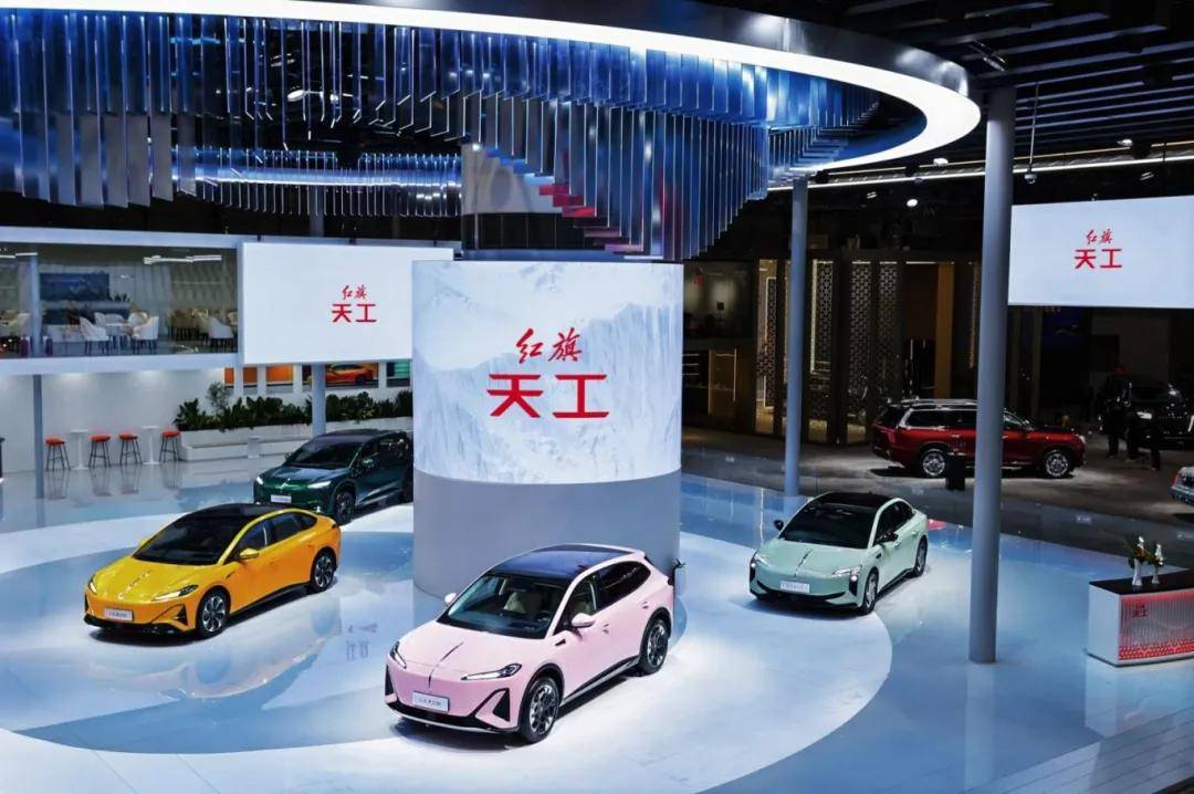 從“國車”到國民車,紅旗叩響未來之門