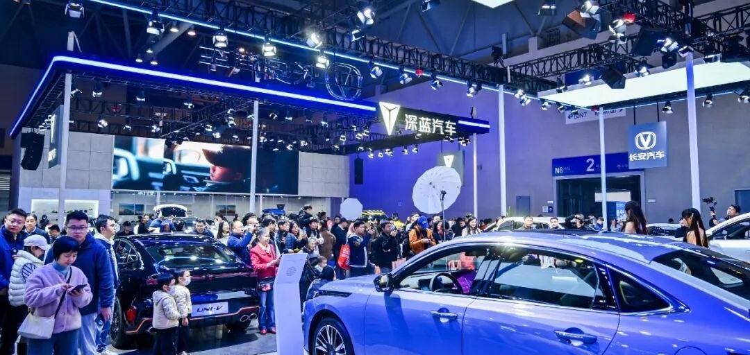 政策紅利與場景消費雙輪驅動,重慶汽車消費節激活歲末消費新引擎