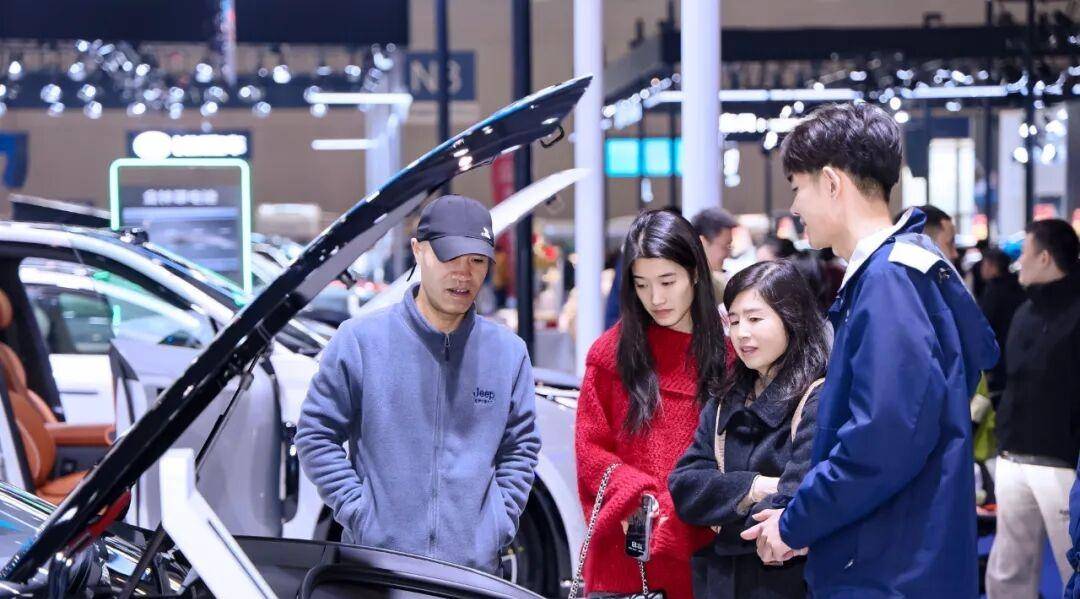 政策紅利與場景消費雙輪驅動,重慶汽車消費節激活歲末消費新引擎