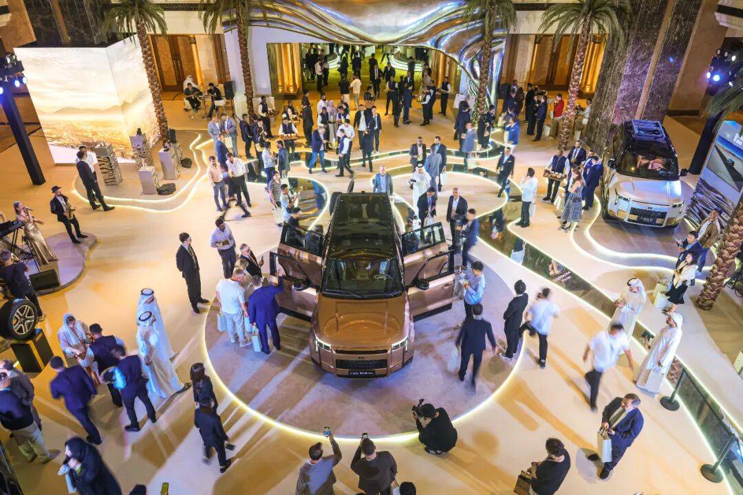 賈可對話極石閆楓:遠走是為了帶回世界的認可