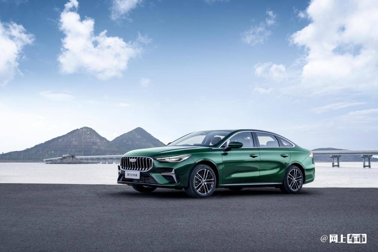 吉利月銷連續(xù)超30萬輛!國內(nèi)每3臺車就有2臺是新能源