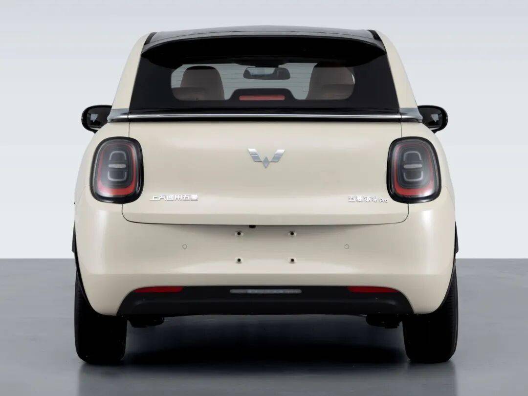 五菱繽果Pro的申報圖,品牌旗下擁有五菱繽果、五菱繽果S以及五菱繽果PLUS三款繽果序列的車型