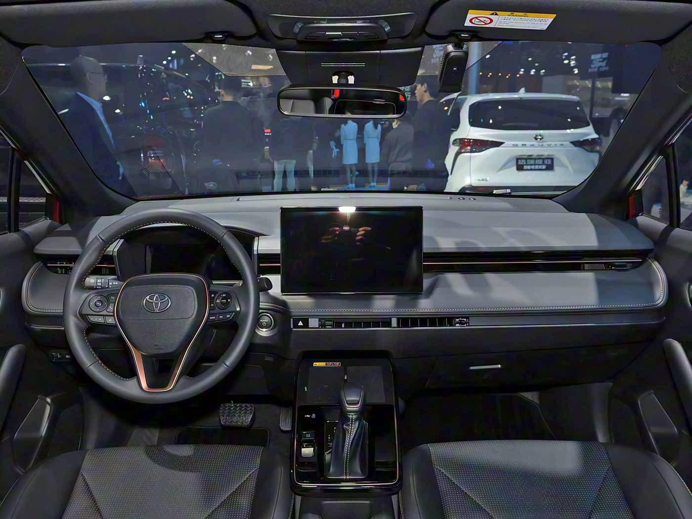 豐田卡羅拉銳放的“價格跳水”這款熱門合資緊湊型SUV終端優惠后裸車價不足10萬