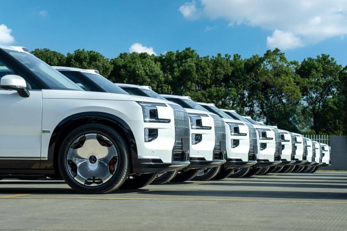 比小米還火爆?極氪9X二手訂單最高加價(jià)21萬成“硬通貨”