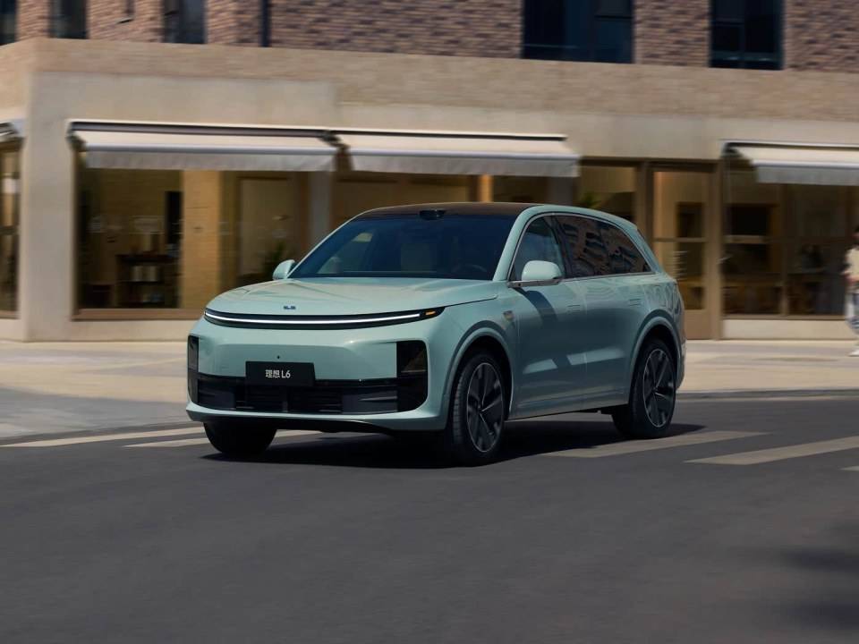 月銷2.4萬輛,鈦7把誰“鍋”端了?坦克300?這款車才是最大苦主